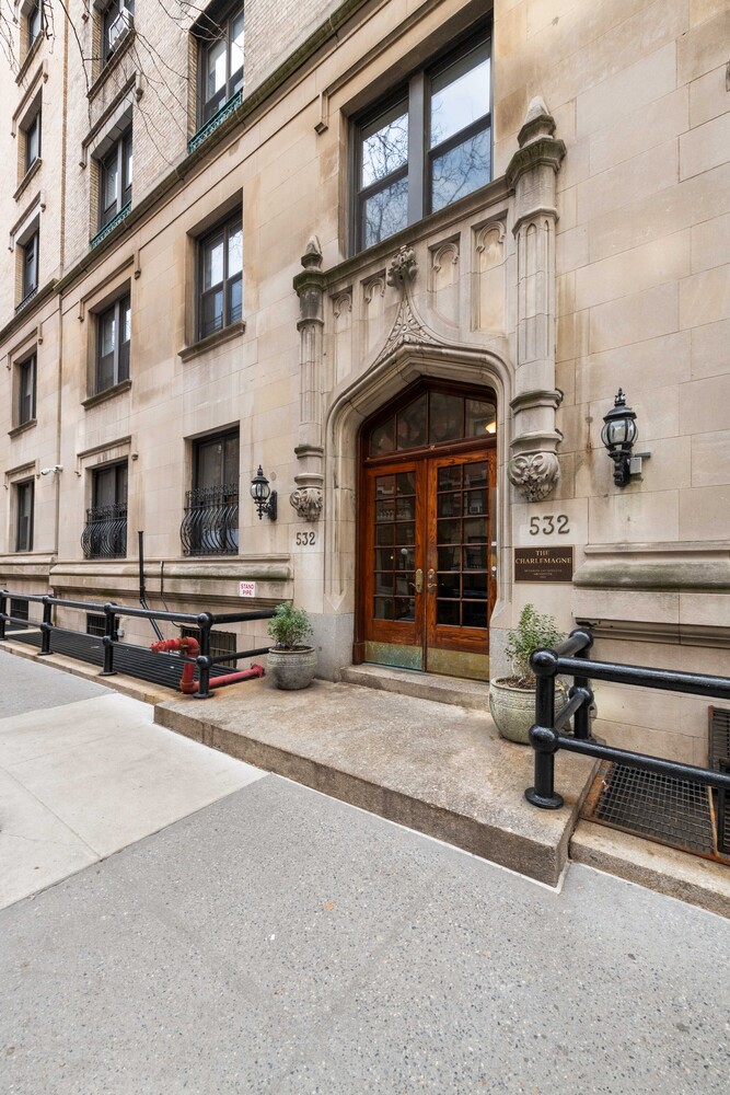 #16 photo, 532 W 111TH Street, ম্যানহাটন Morningside Heights , NY 10025