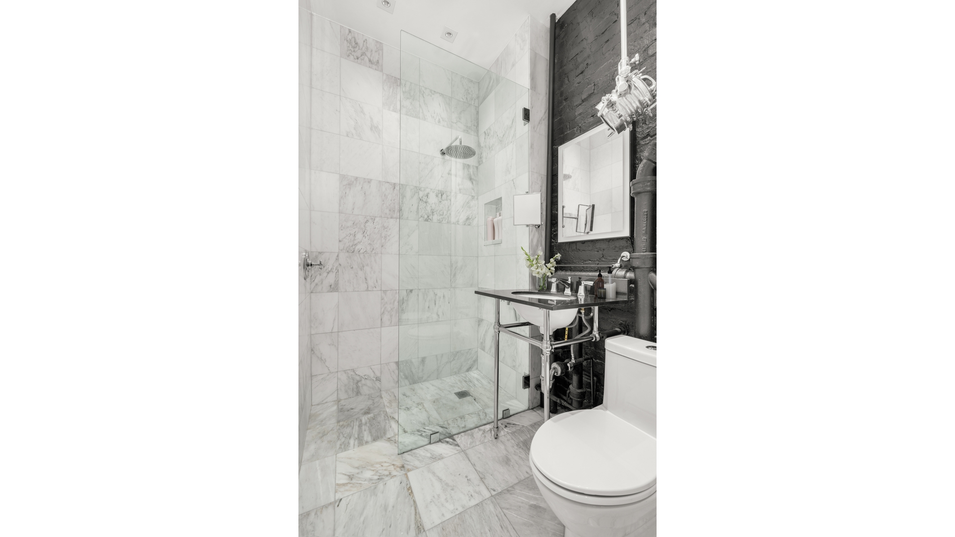 #5 photo, 87 ST MARKS Place, ম্যানহাটন East Village , NY 10009