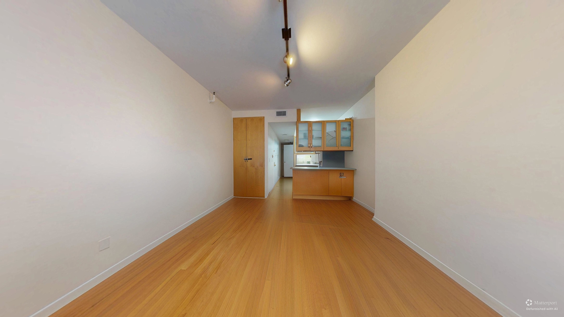 #3 photo, 45-44 VERNON Boulevard, কুইন্‌স Hunters Point , NY 11101