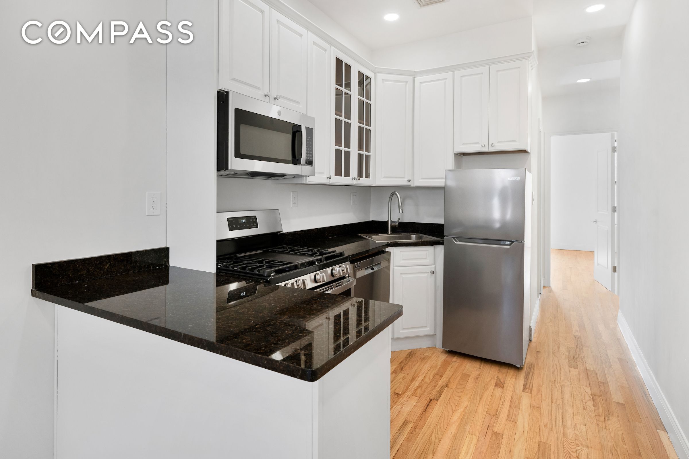 #7 photo, New York City, ম্যানহাটন Central Harlem , NY 10027