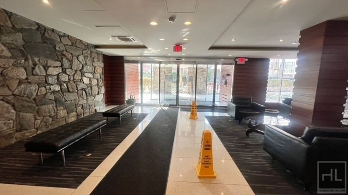 #11 photo, 87-10 51st Avenue, কুইন্‌স Flushing , NY 11373