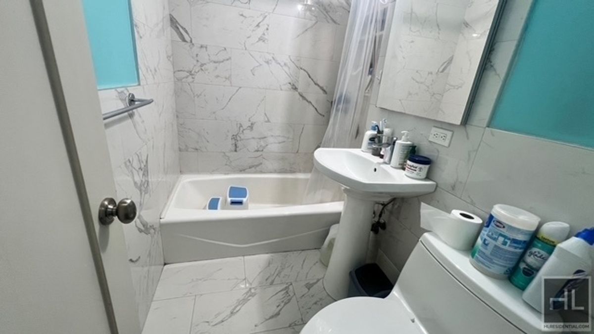 #6 photo, 87-10 51st Avenue, কুইন্‌স Flushing , NY 11373