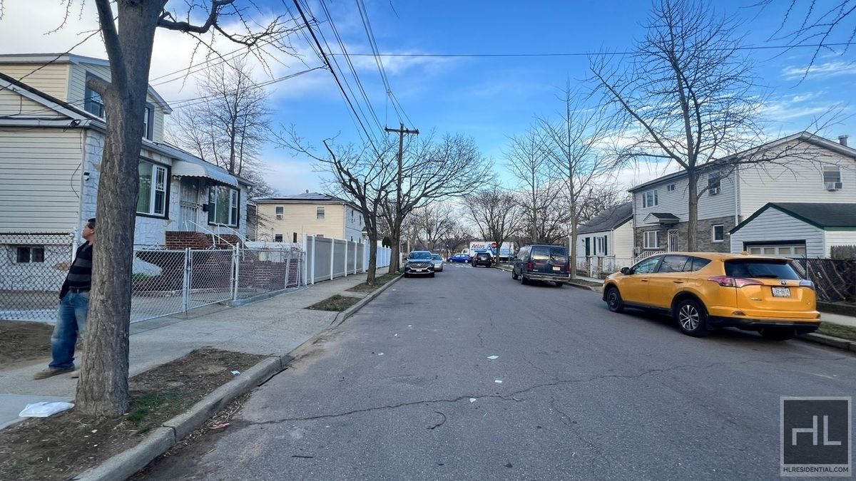 #15 photo, 153-23 123rd Avenue, কুইন্‌স Jamaica , NY 11434