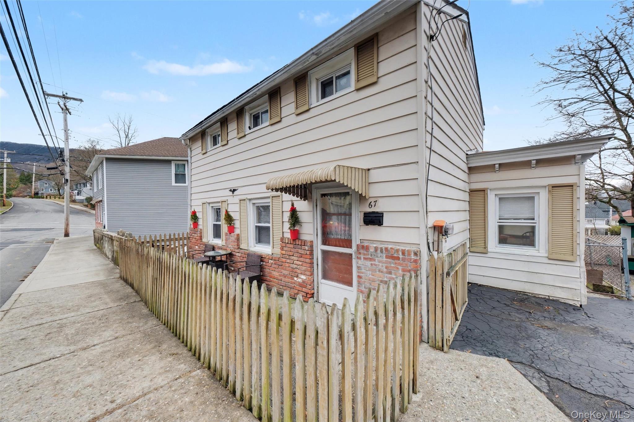 #4 photo, 67 Spring Street, Beacon , NY 12508