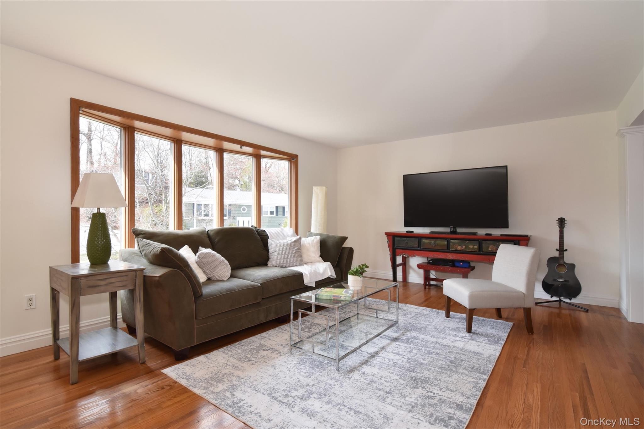 #4 photo, 4 Willow Lane, Irvington , NY 10533