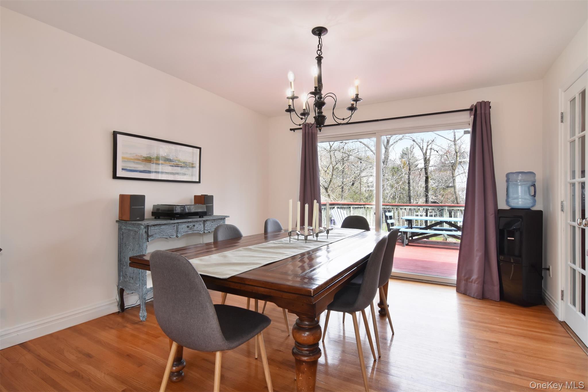 #6 photo, 4 Willow Lane, Irvington , NY 10533