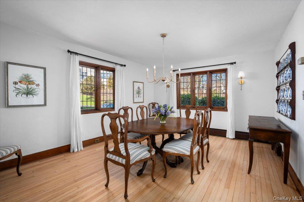 #10 photo, 7 Acorn Lane, Larchmont , NY 10538