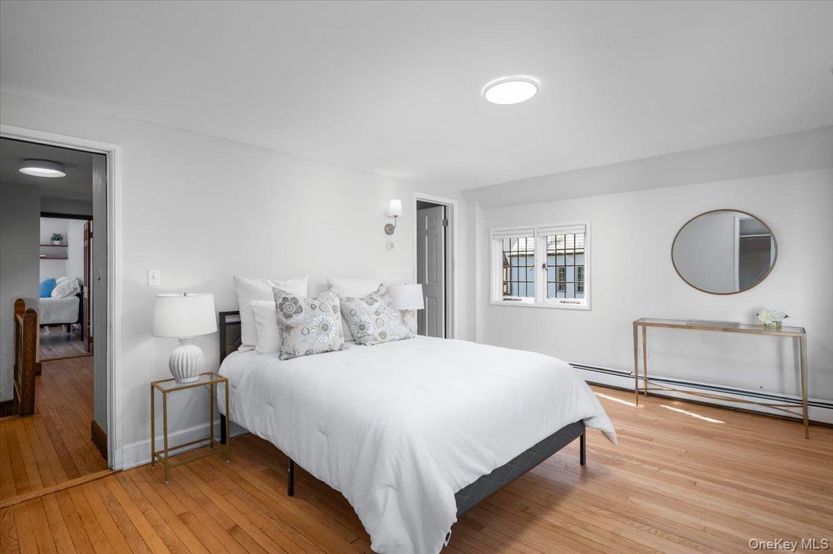 #16 photo, 7 Acorn Lane, Larchmont , NY 10538