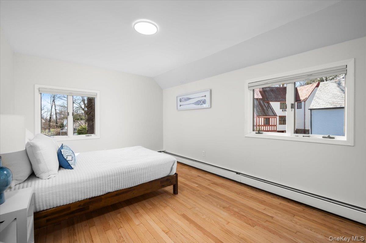 #19 photo, 7 Acorn Lane, Larchmont , NY 10538