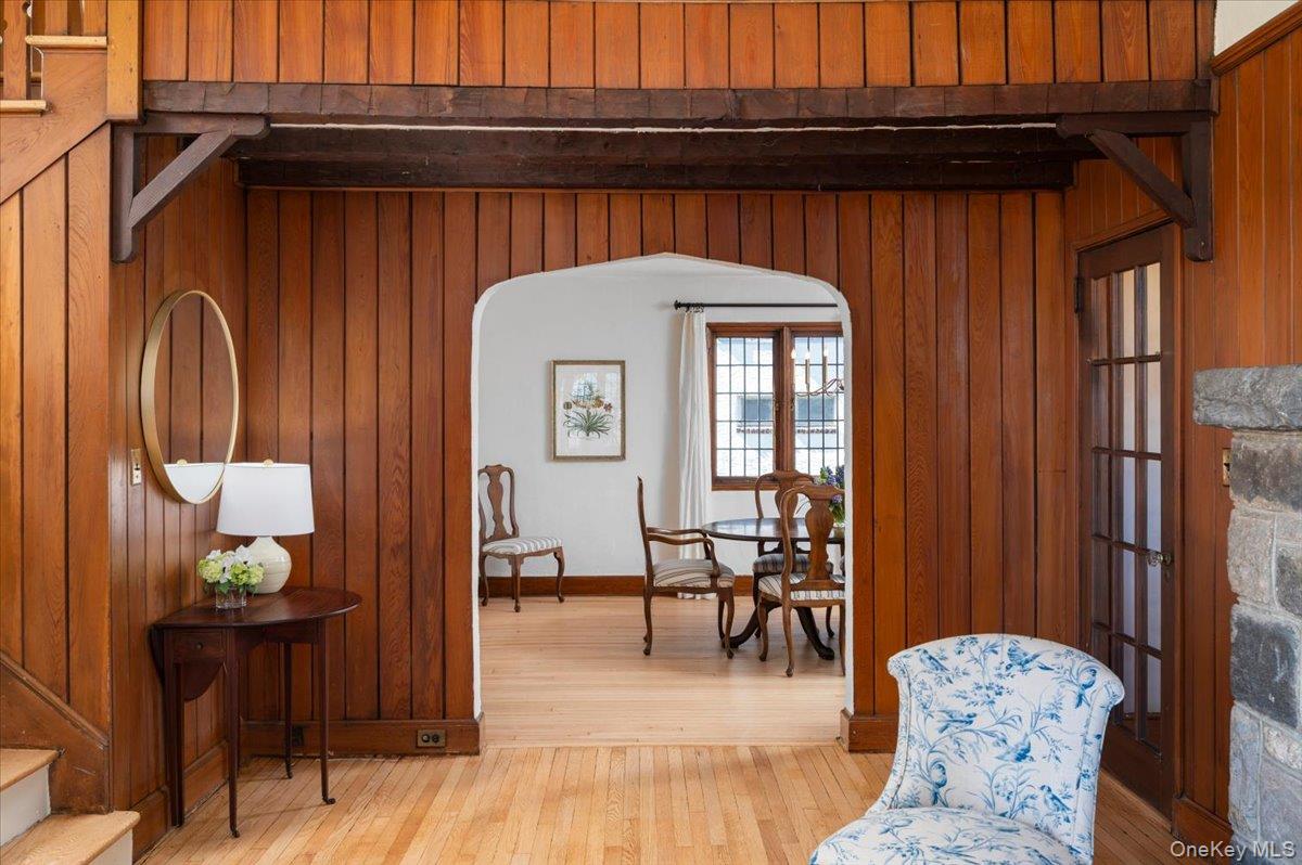 #8 photo, 7 Acorn Lane, Larchmont , NY 10538