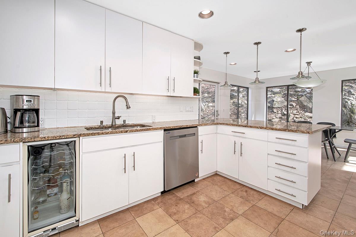 #11 photo, 25 Longview Lane, Chappaqua , NY 10514