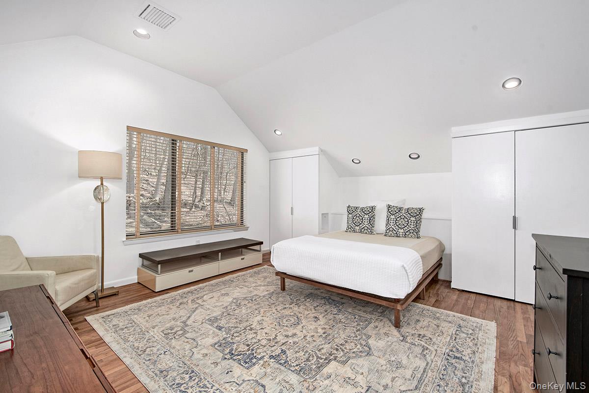 #19 photo, 25 Longview Lane, Chappaqua , NY 10514