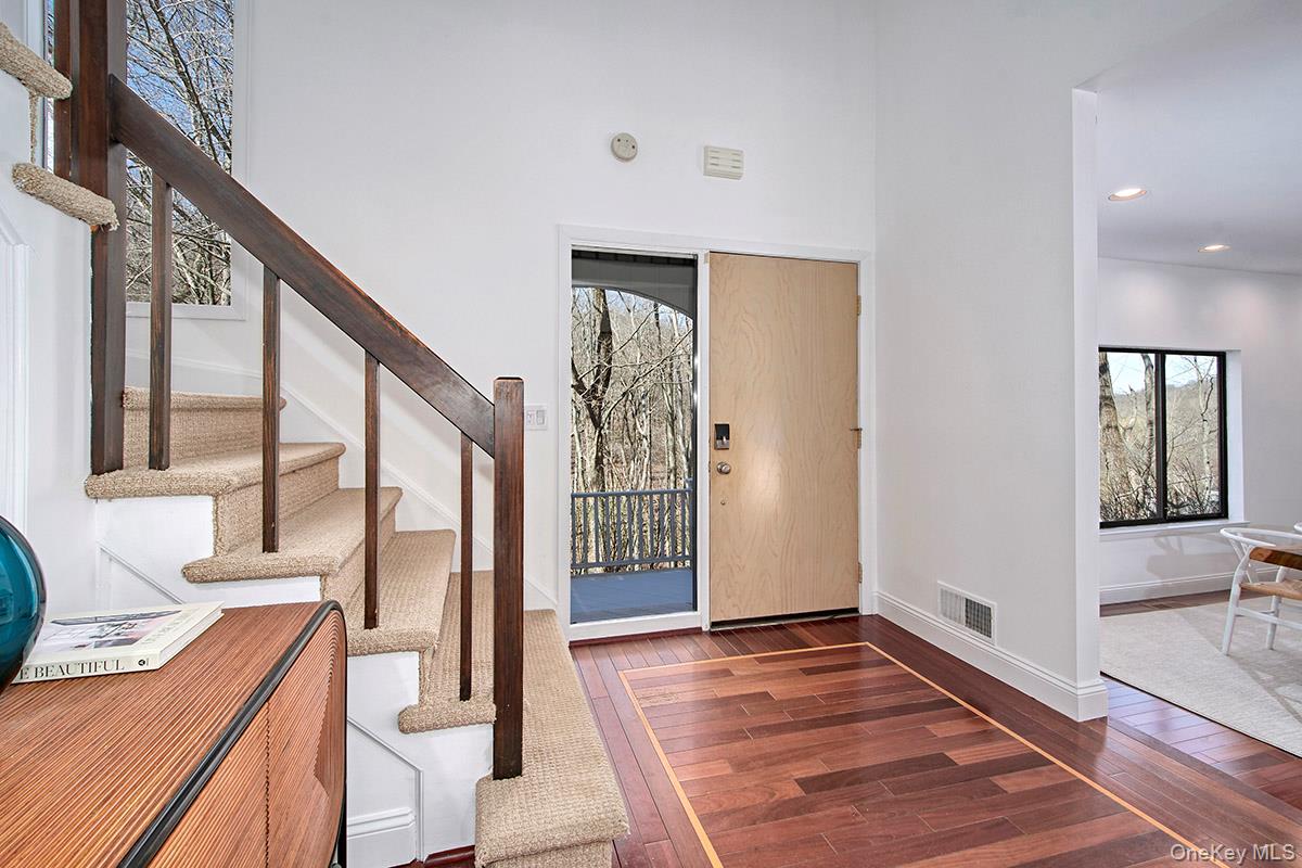 #4 photo, 25 Longview Lane, Chappaqua , NY 10514