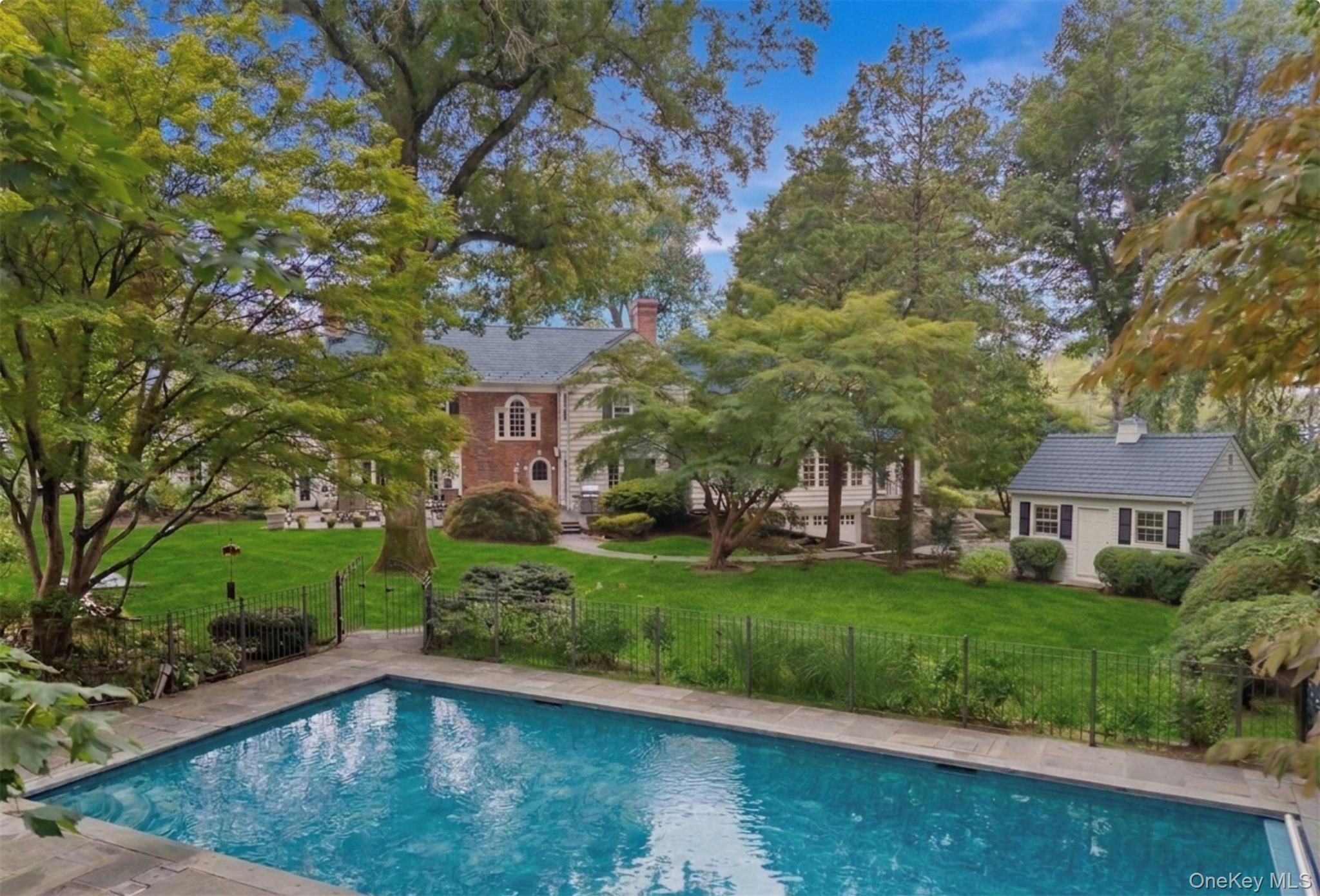 #4 photo, 2 Park Drive, Rye , NY 10580