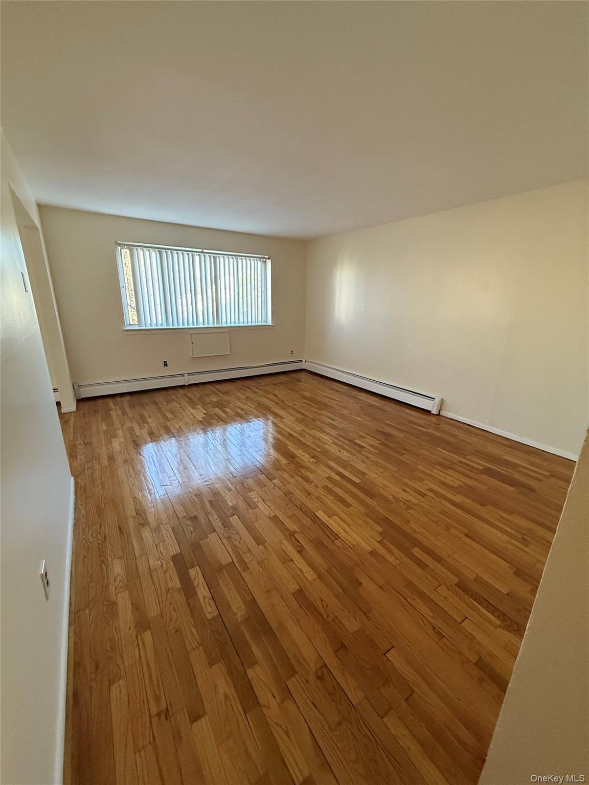 #11 photo, 2813 Gunther Avenue, ব্রঙ্কস Bronx , NY 10469