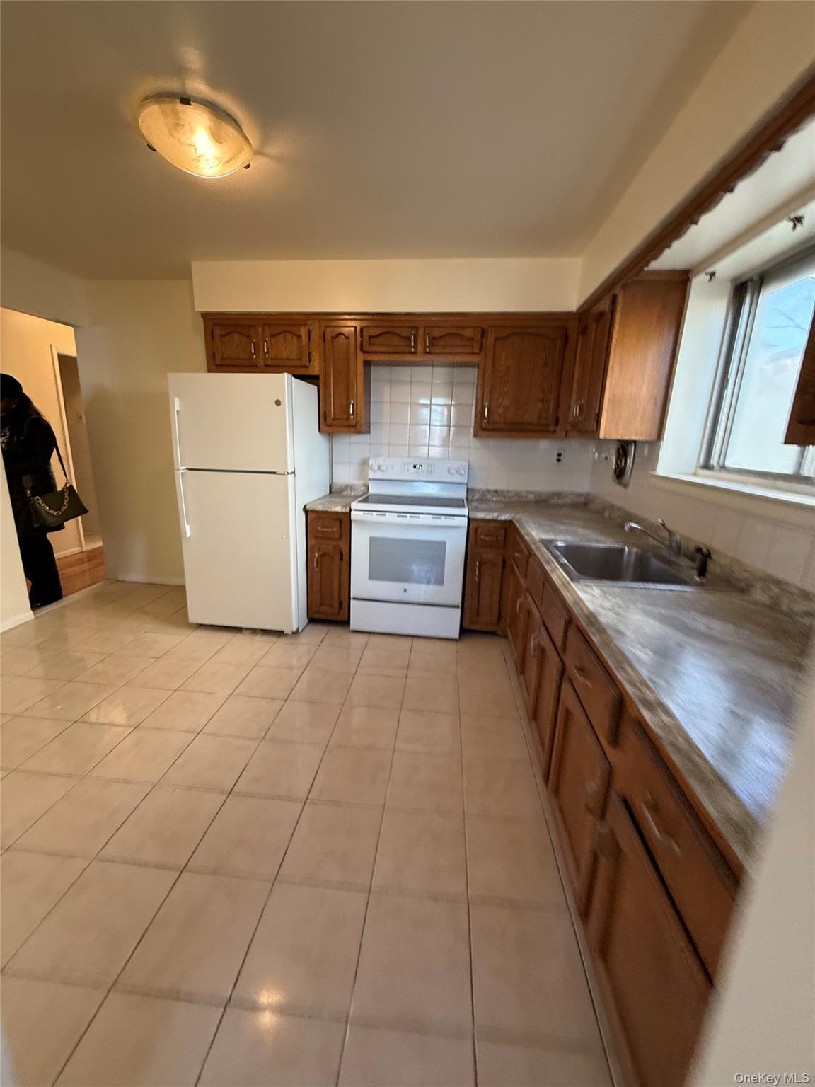 #8 photo, 2813 Gunther Avenue, ব্রঙ্কস Bronx , NY 10469