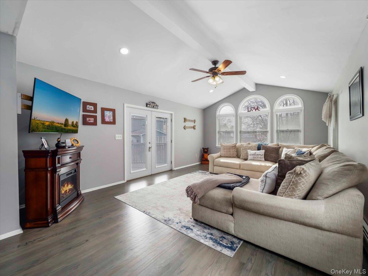 #3 photo, 35 Hillside Avenue, Suffern , NY 10901