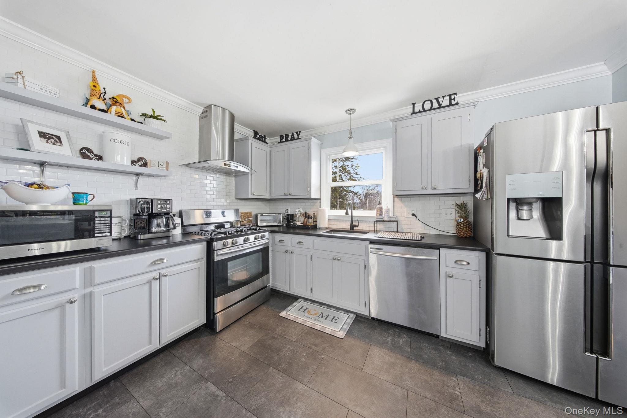 #10 photo, 127 Sproat Street, Middletown , NY 10940