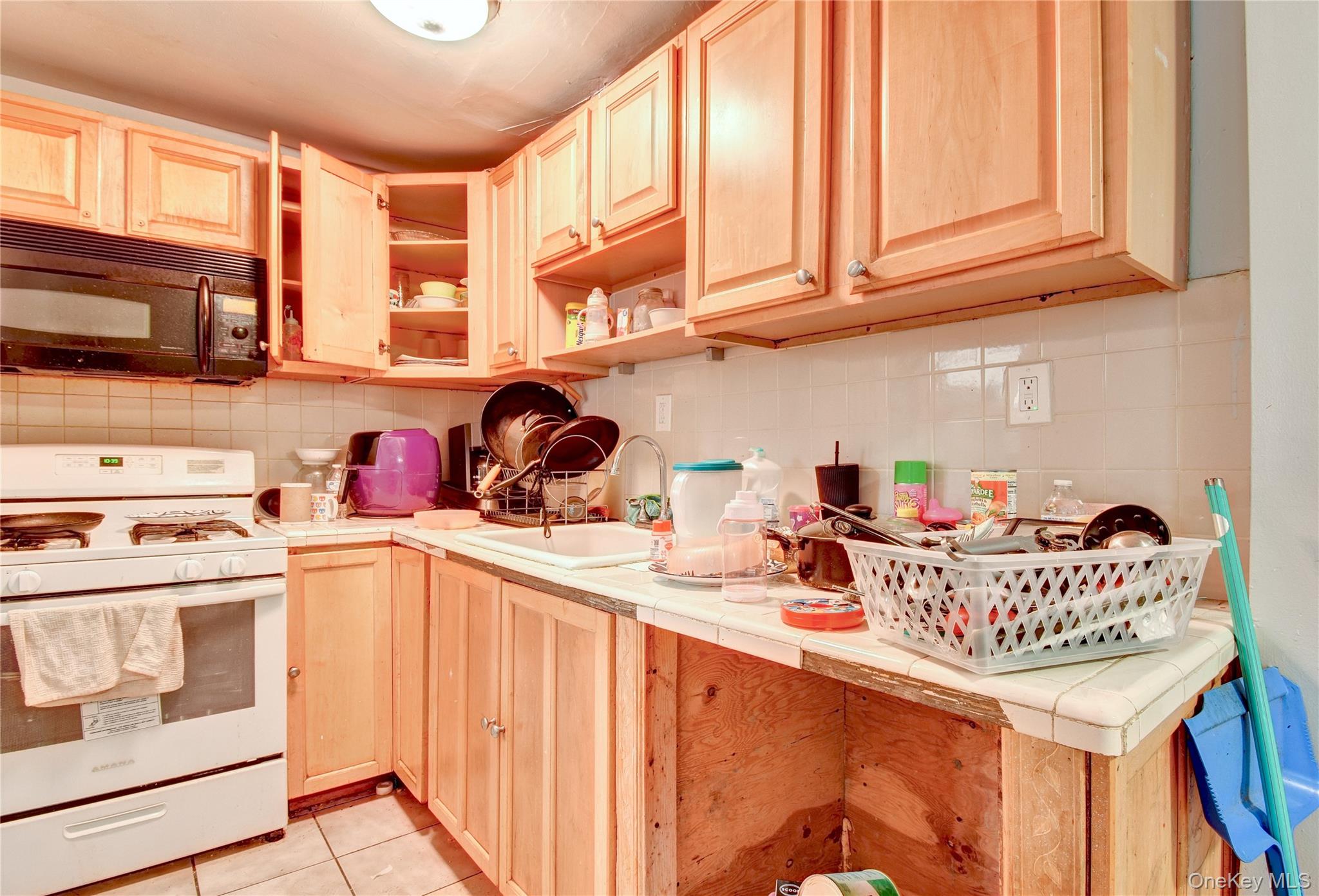 #5 photo, 112 W Parmenter Street, Newburgh , NY 12550