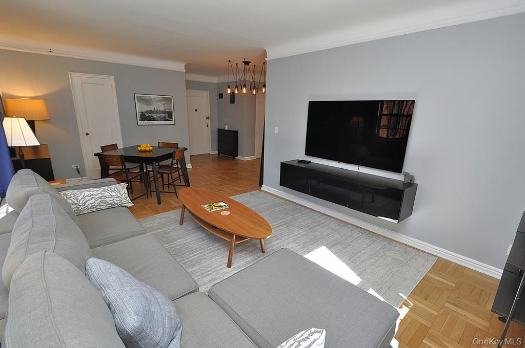 #10 photo, 196 Garth Road, Scarsdale , NY 10583