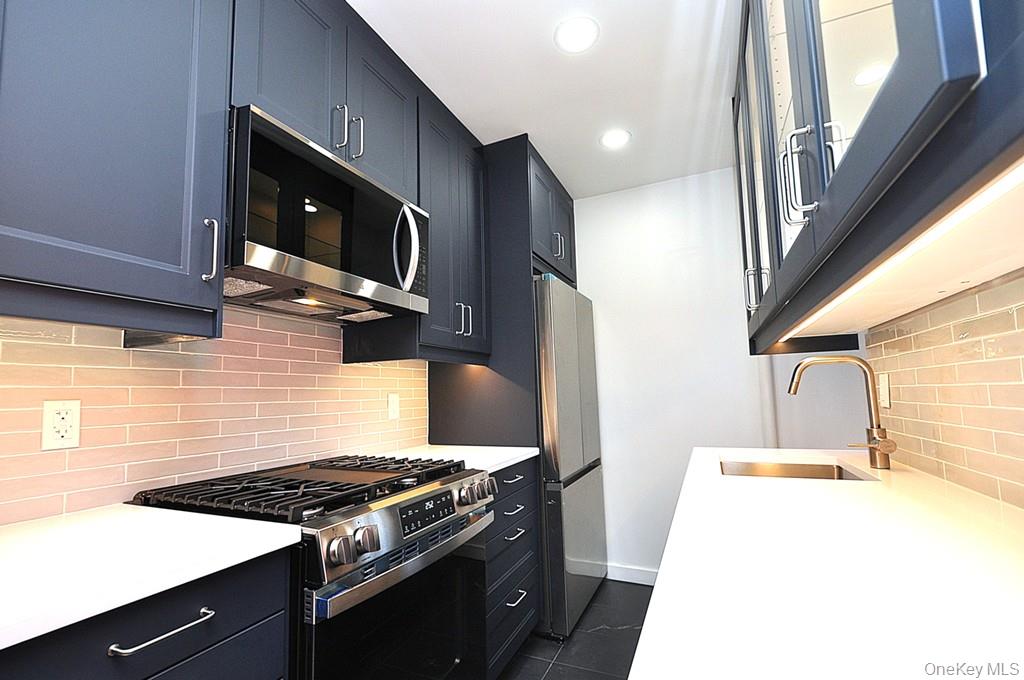 #11 photo, 196 Garth Road, Scarsdale , NY 10583