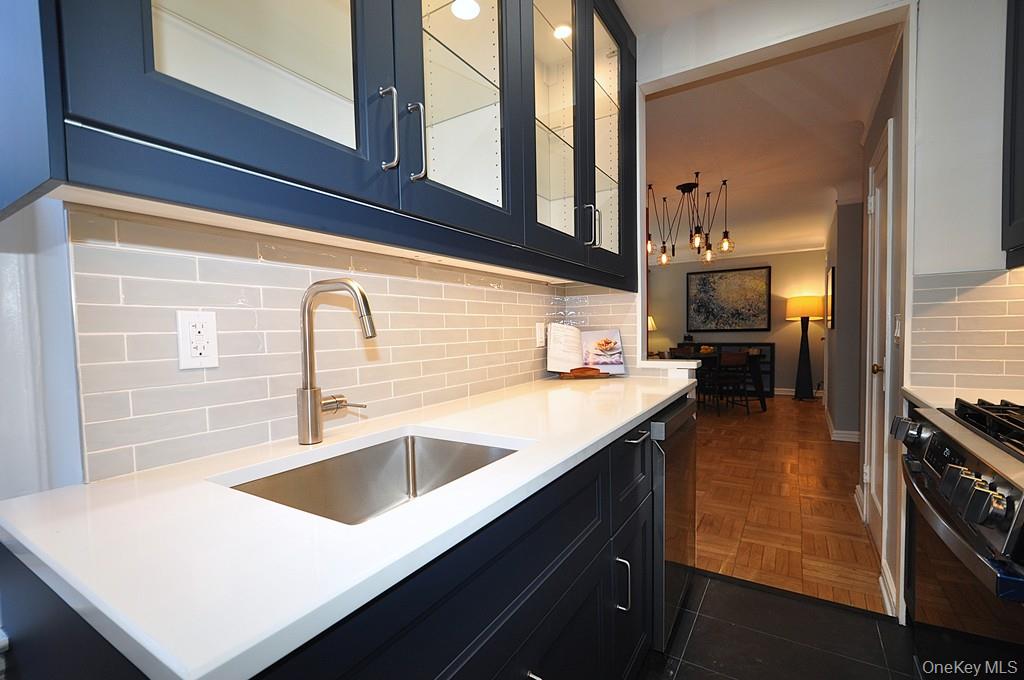 #12 photo, 196 Garth Road, Scarsdale , NY 10583