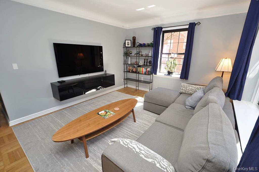 #8 photo, 196 Garth Road, Scarsdale , NY 10583