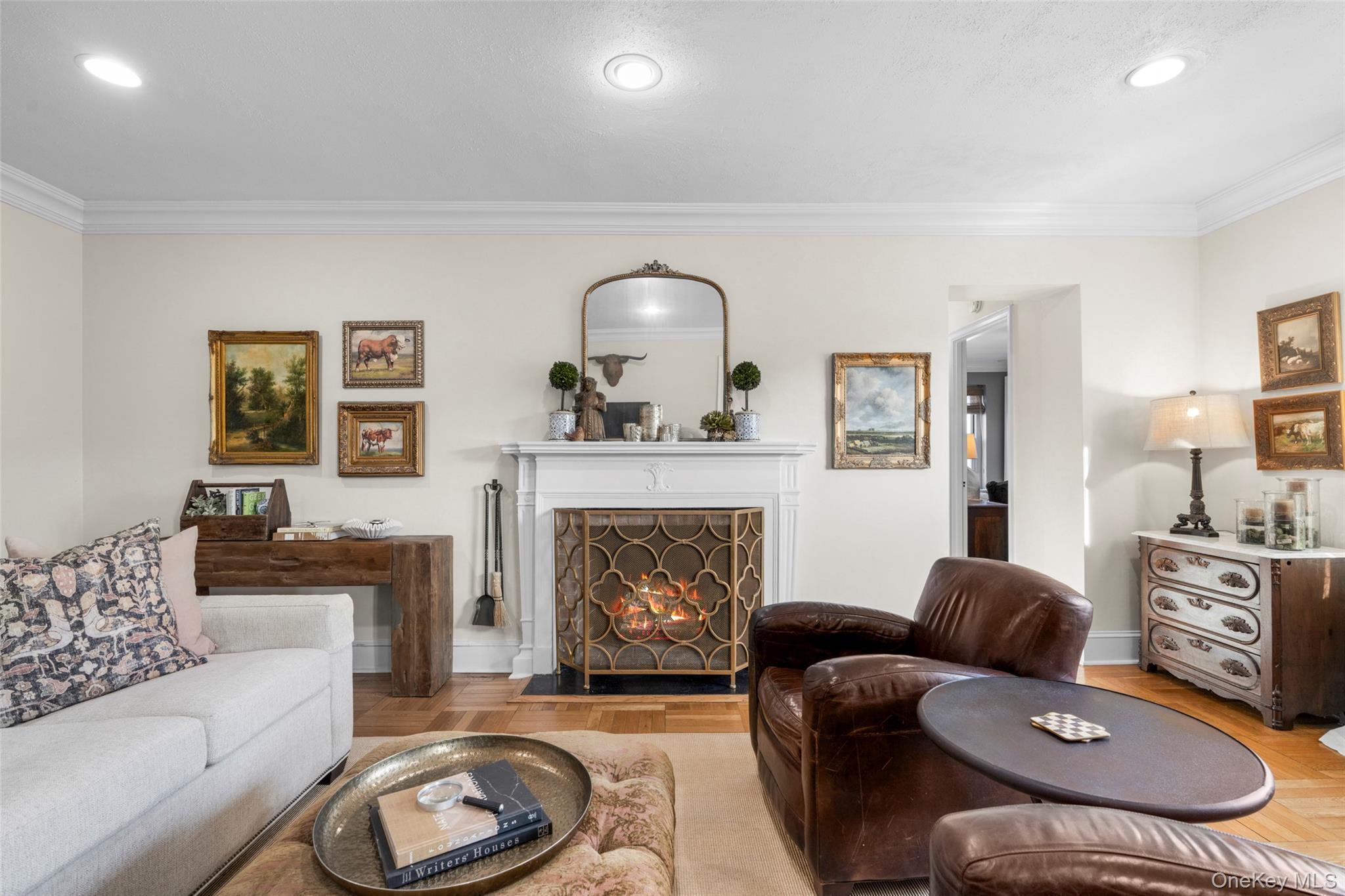 #13 photo, 910 Stuart Avenue, Mamaroneck , NY 10543