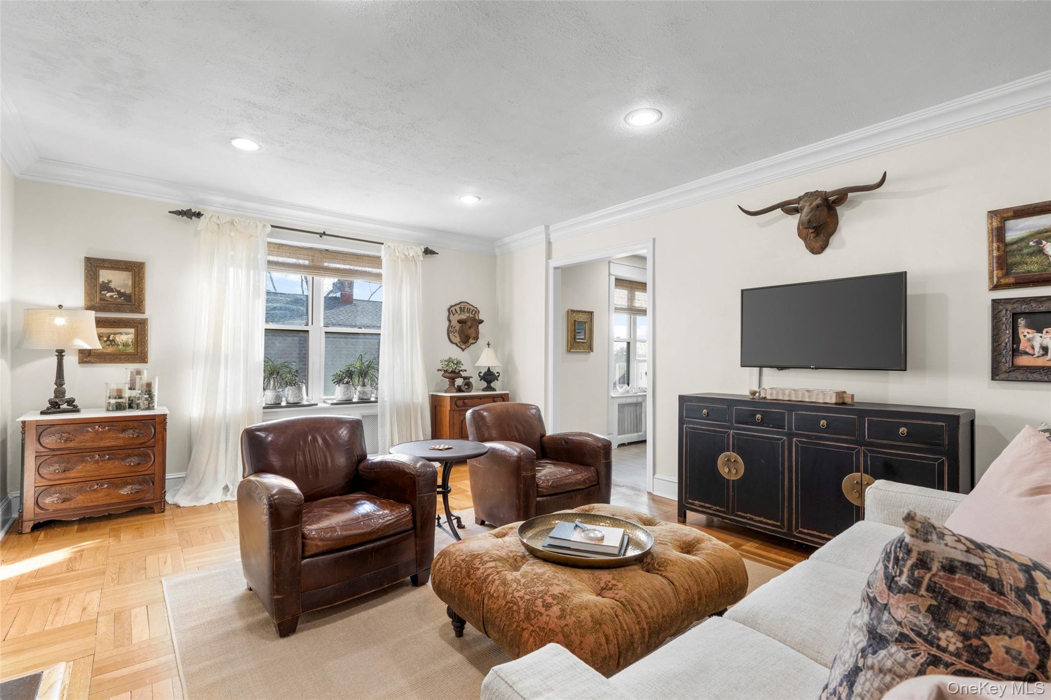 #17 photo, 910 Stuart Avenue, Mamaroneck , NY 10543