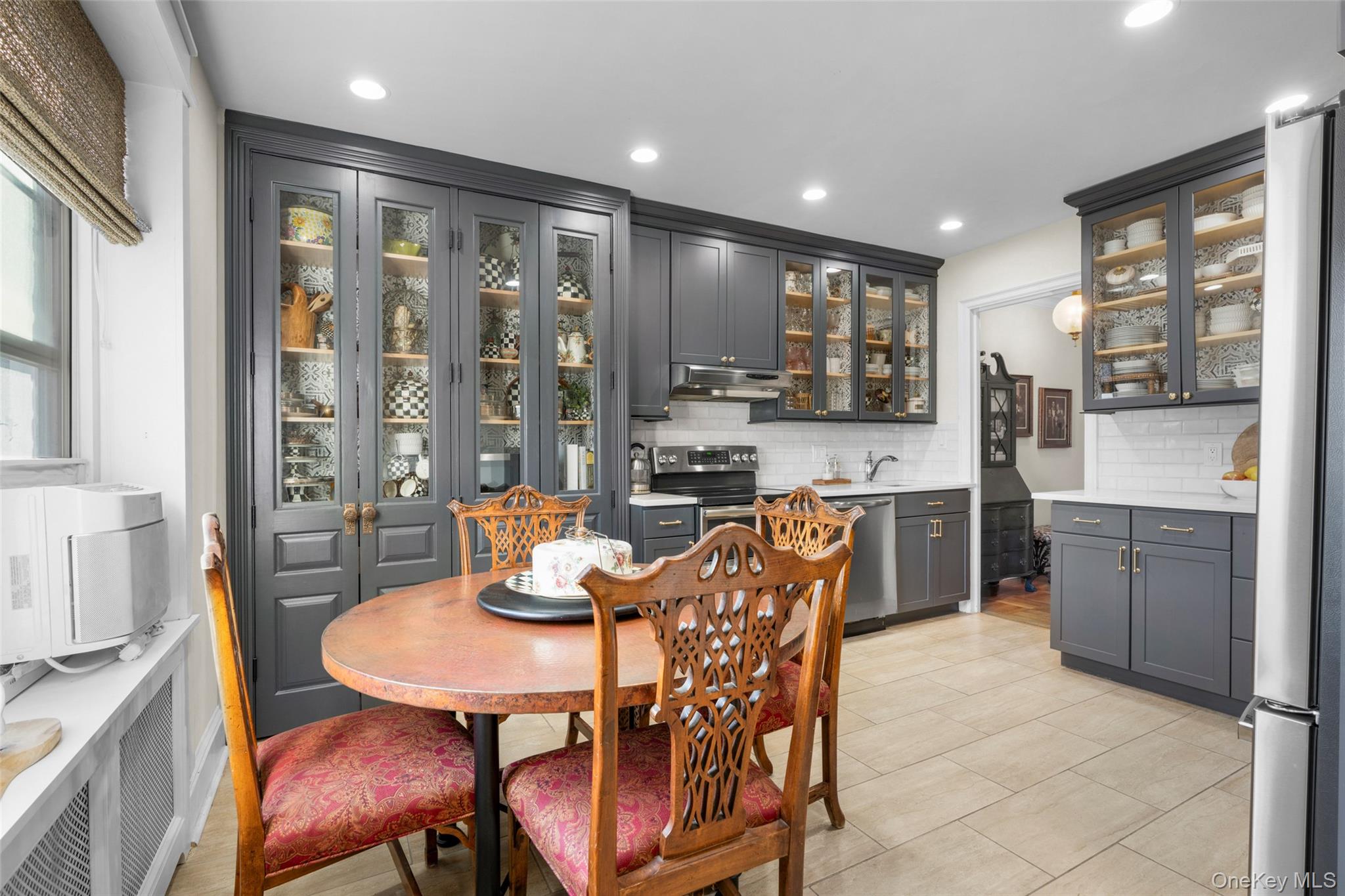 #7 photo, 910 Stuart Avenue, Mamaroneck , NY 10543