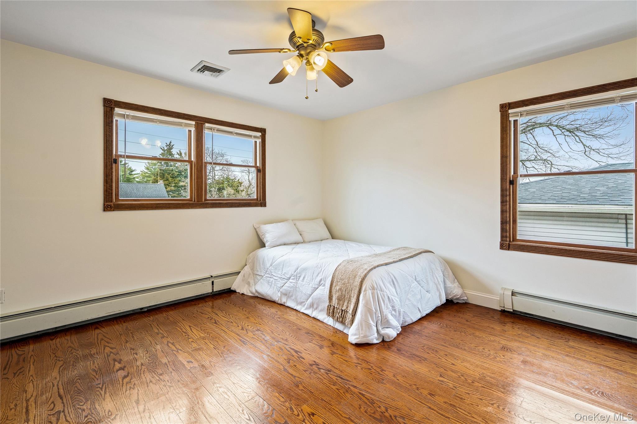 #18 photo, 303 Sherbrooke Road, সাফোক কাউন্টি Lindenhurst , NY 11757