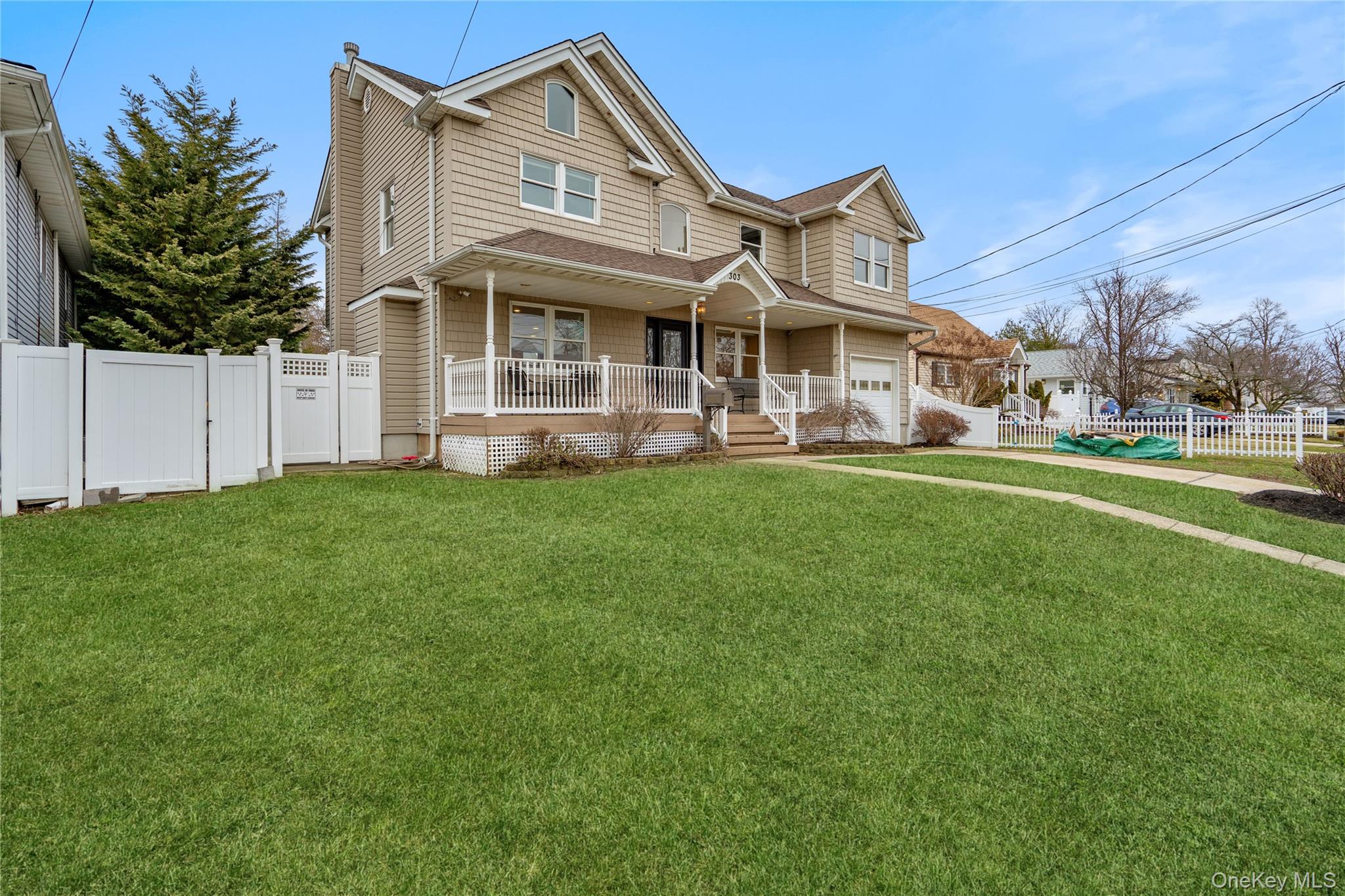 #2 photo, 303 Sherbrooke Road, সাফোক কাউন্টি Lindenhurst , NY 11757