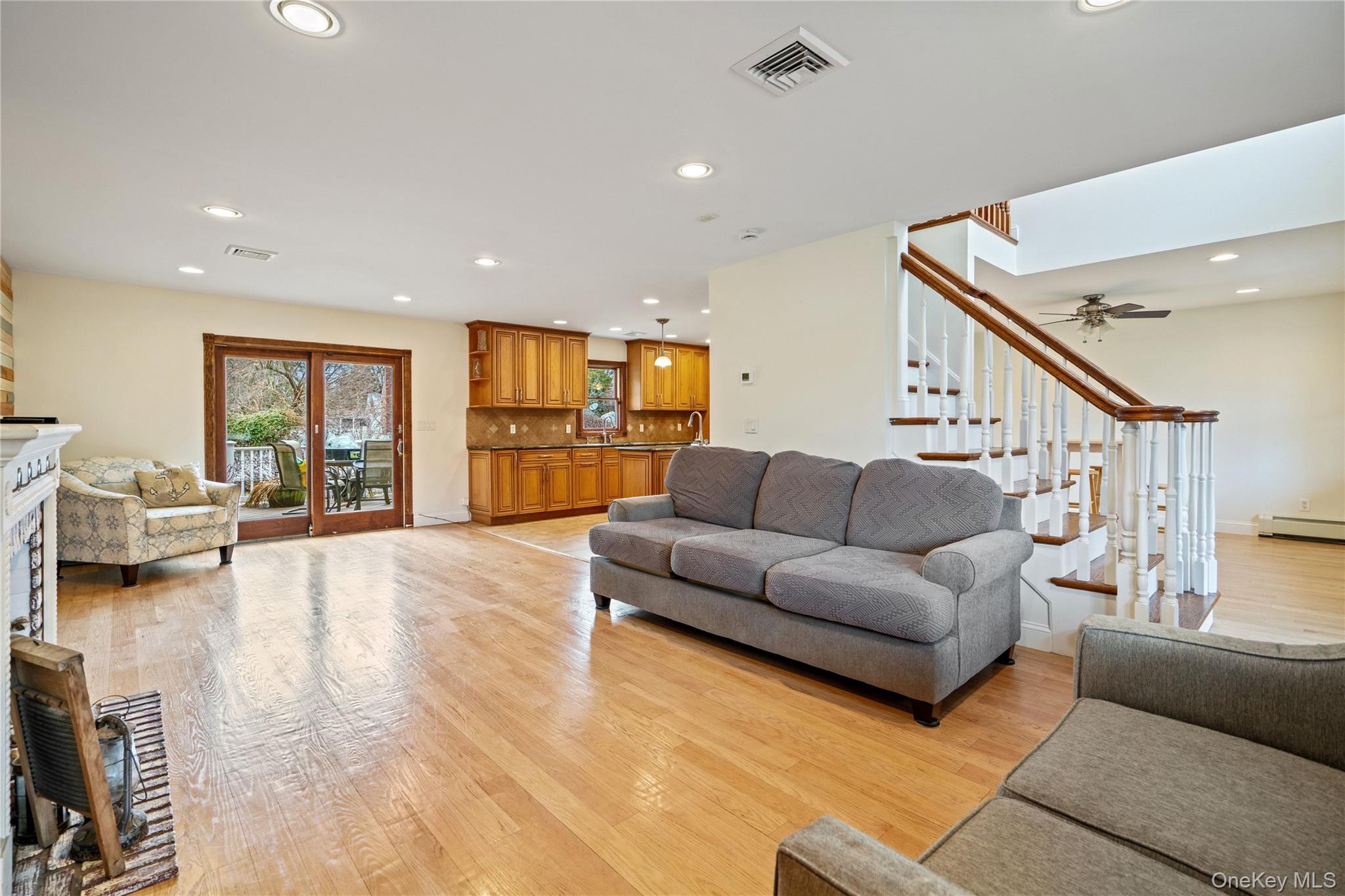 #8 photo, 303 Sherbrooke Road, সাফোক কাউন্টি Lindenhurst , NY 11757