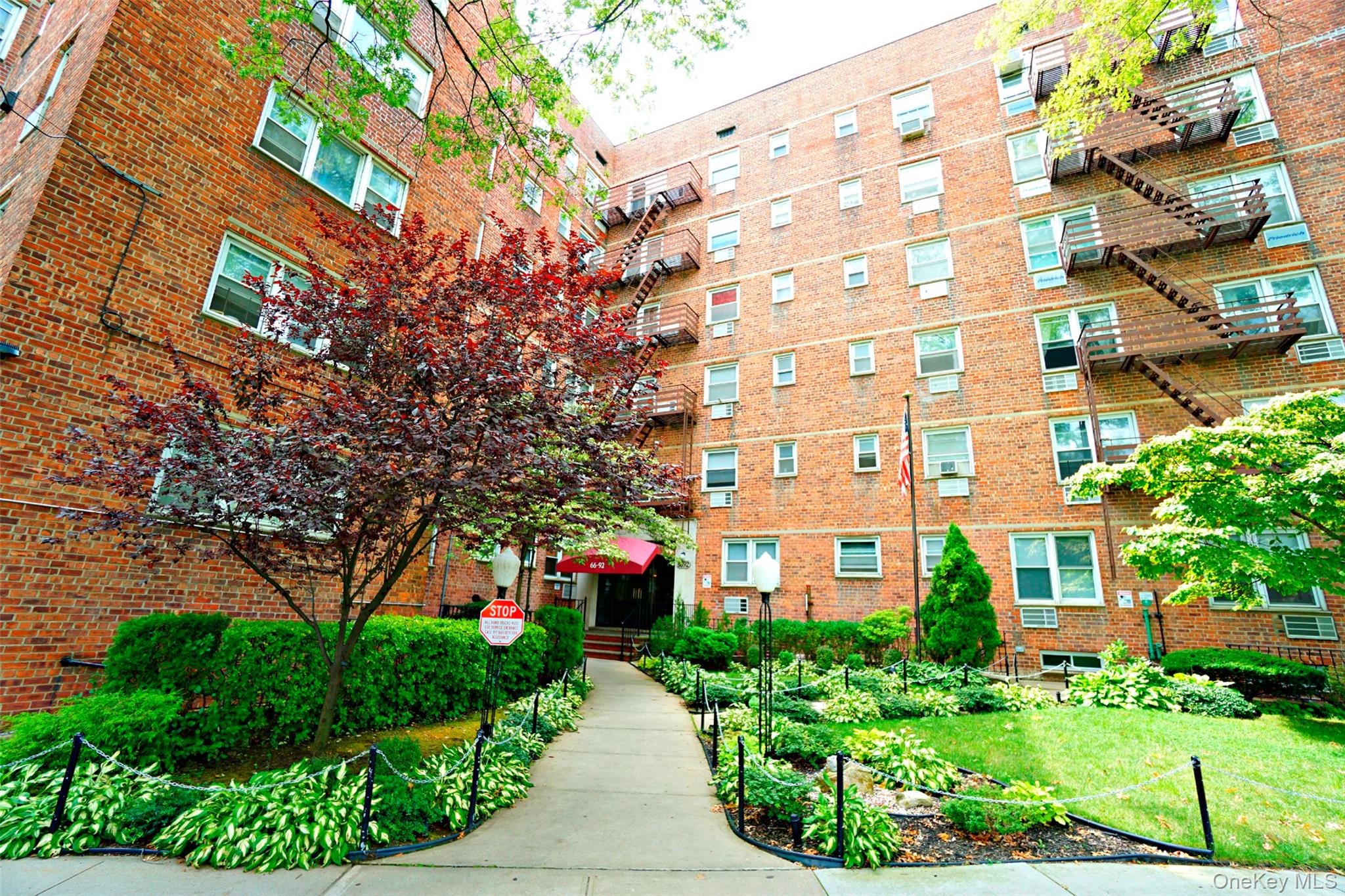 #14 photo, 66-92 Selfridge Street, কুইন্‌স Forest Hills , NY 11375