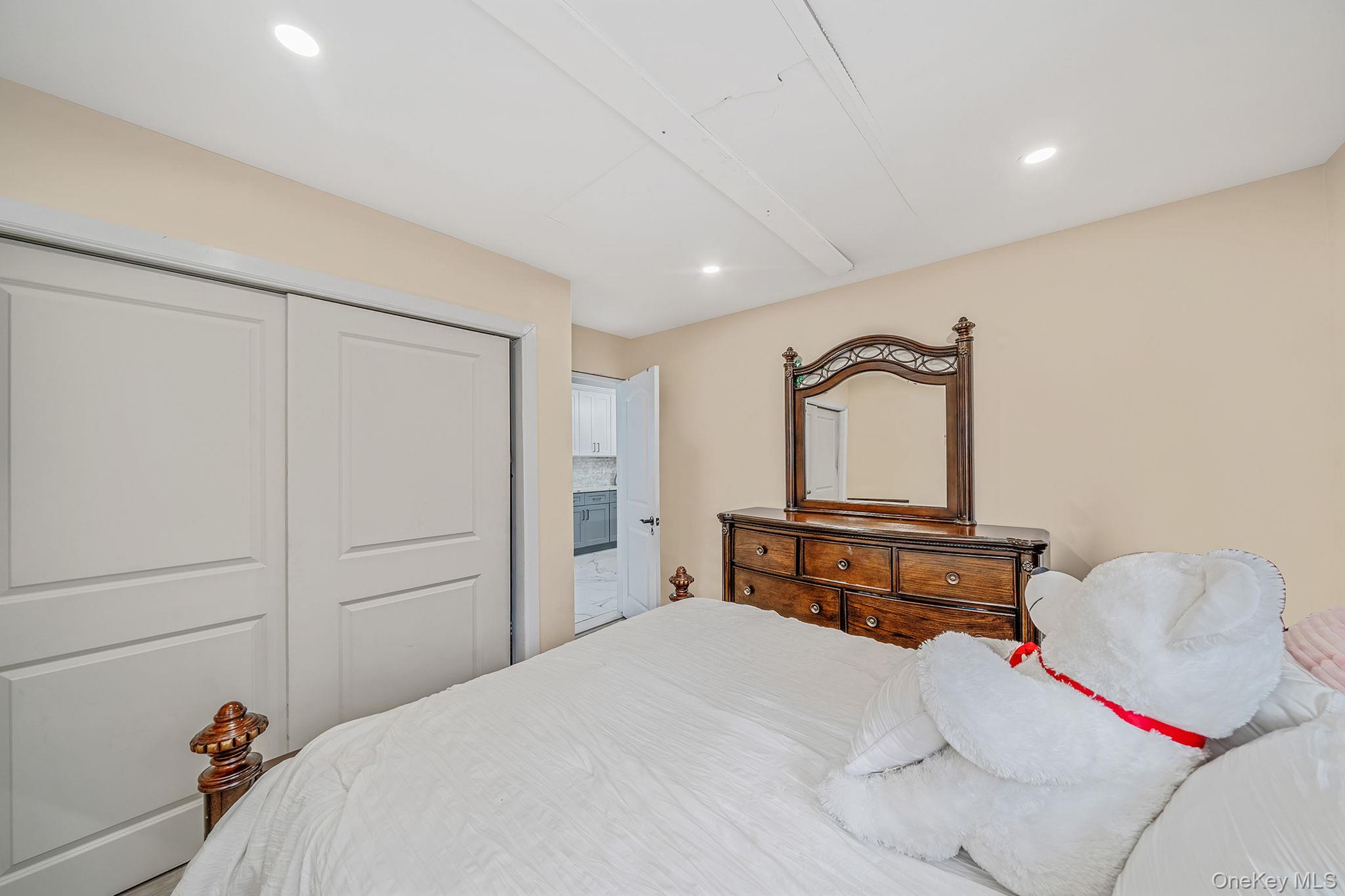 #9 photo, 158 Mohawk Street, সাফোক কাউন্টি Ronkonkoma , NY 11779