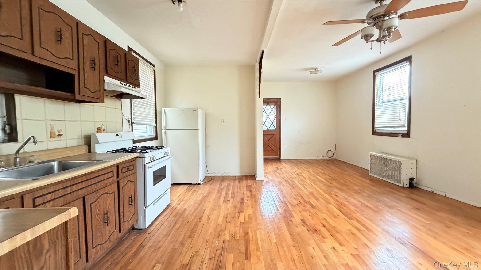 #13 photo, 10154 102nd Street, কুইন্‌স Ozone Park , NY 11416