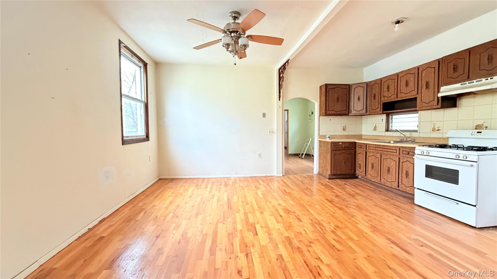 #14 photo, 10154 102nd Street, কুইন্‌স Ozone Park , NY 11416