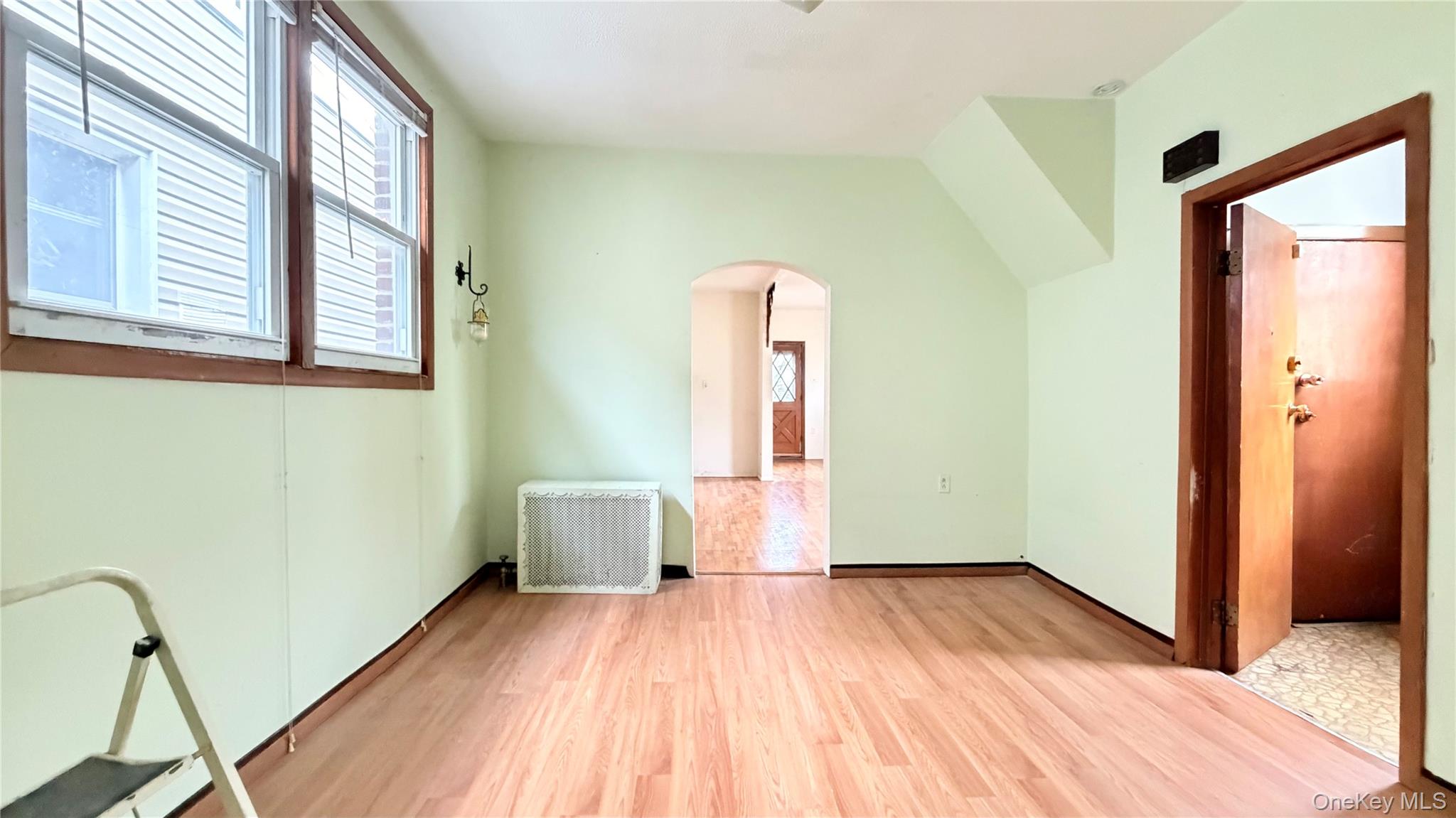 #16 photo, 10154 102nd Street, কুইন্‌স Ozone Park , NY 11416