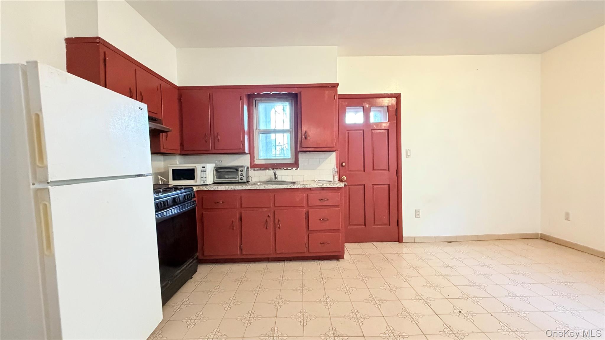 #3 photo, 10154 102nd Street, কুইন্‌স Ozone Park , NY 11416