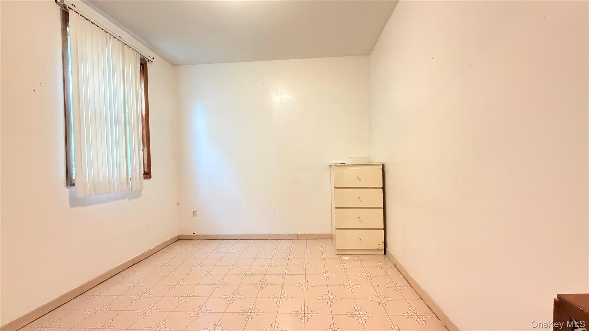 #4 photo, 10154 102nd Street, কুইন্‌স Ozone Park , NY 11416