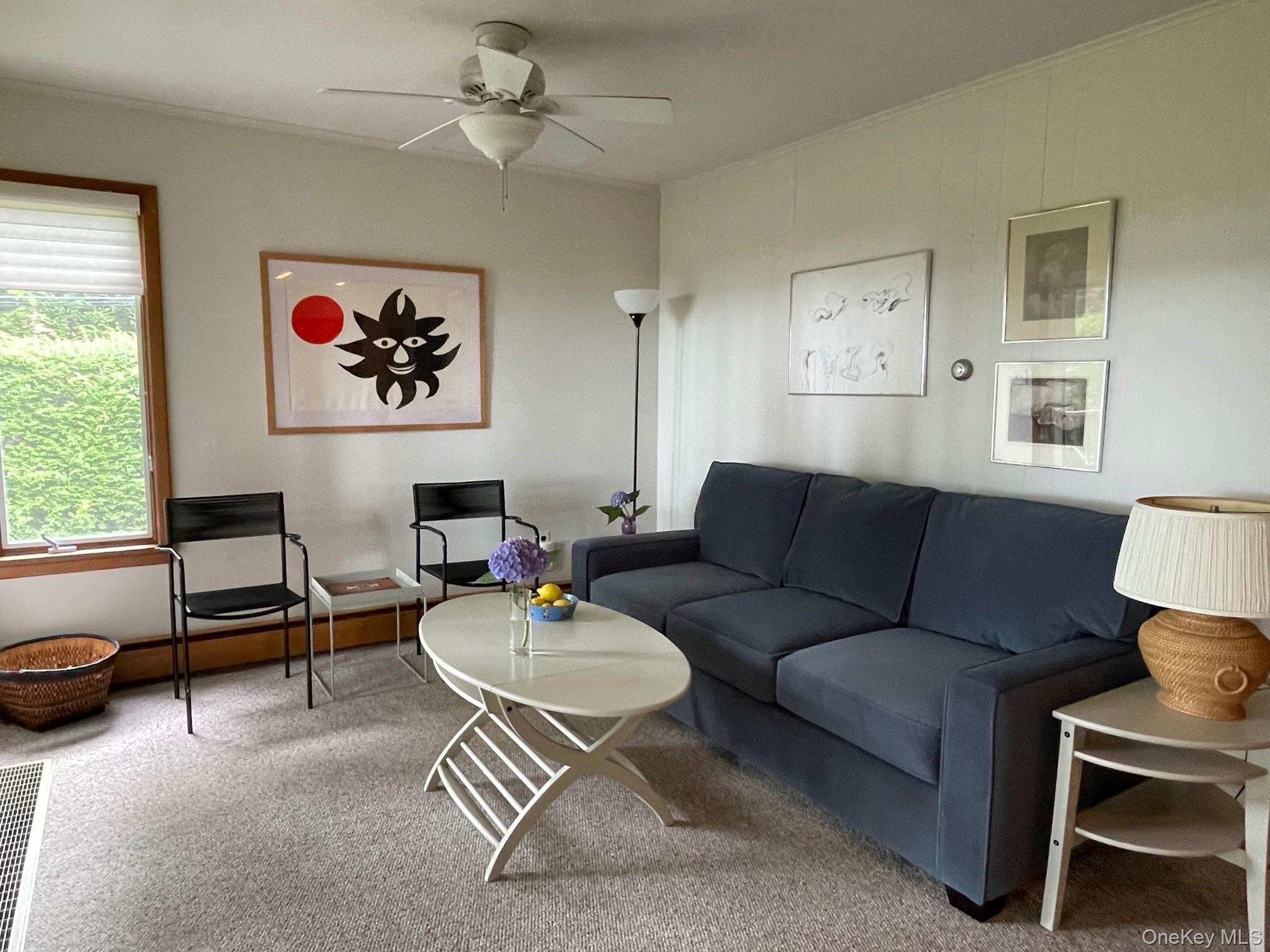 #1 photo, 13 Winthrop Road, 롱 아일랜드 Shelter Island Heights , NY 11964