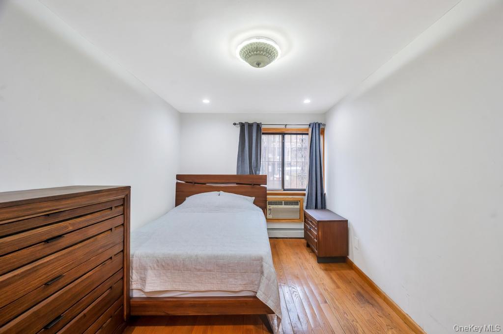 #9 photo, 4211 108th Street, কুইন্‌স Corona , NY 11368