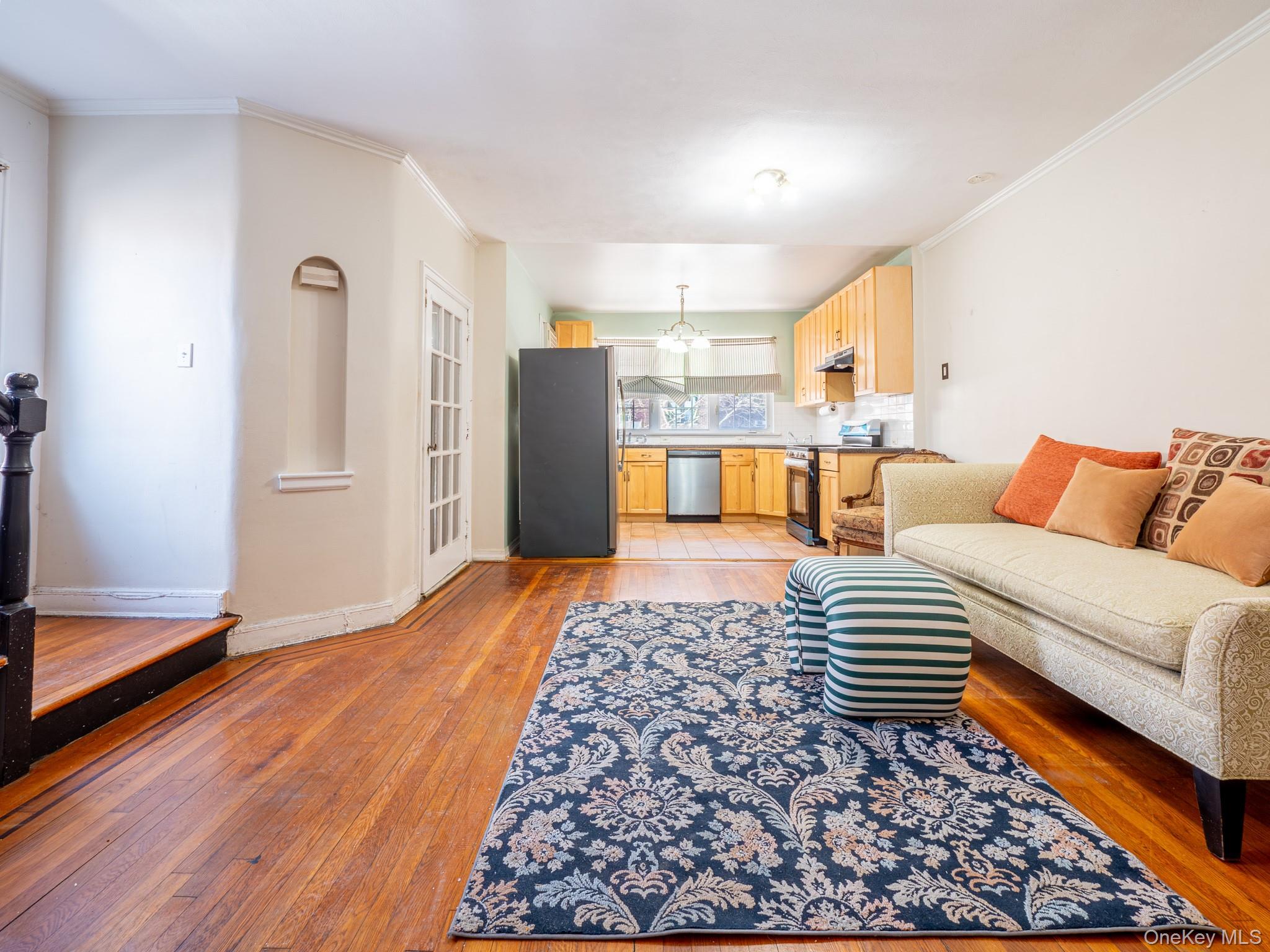 #7 photo, 98-25 67th Avenue, クイーンズ区 Rego Park , NY 11374