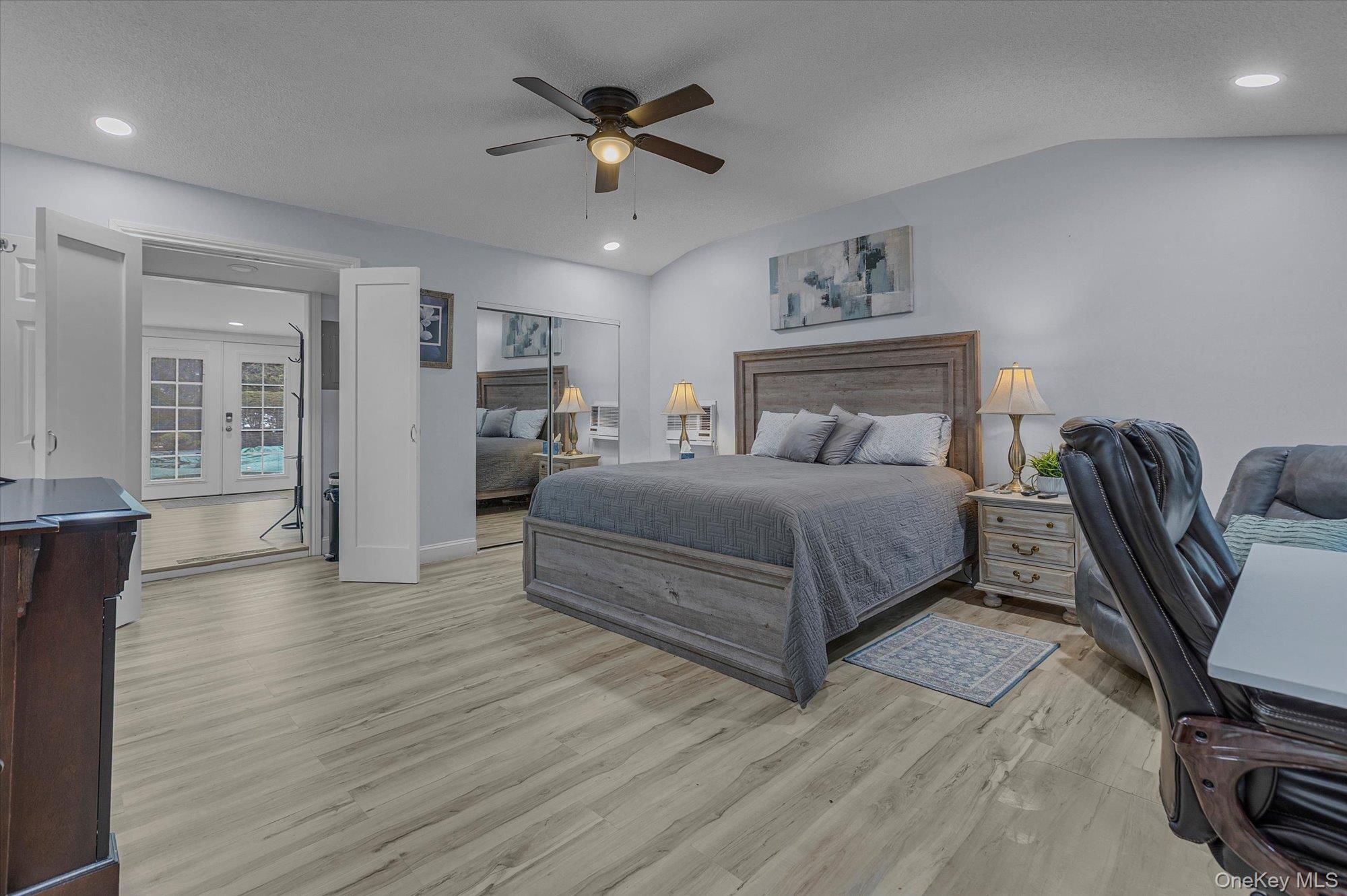 #14 photo, 9 Lauren Avenue, सफ़ोक काउंटी Dix Hills , NY 11746