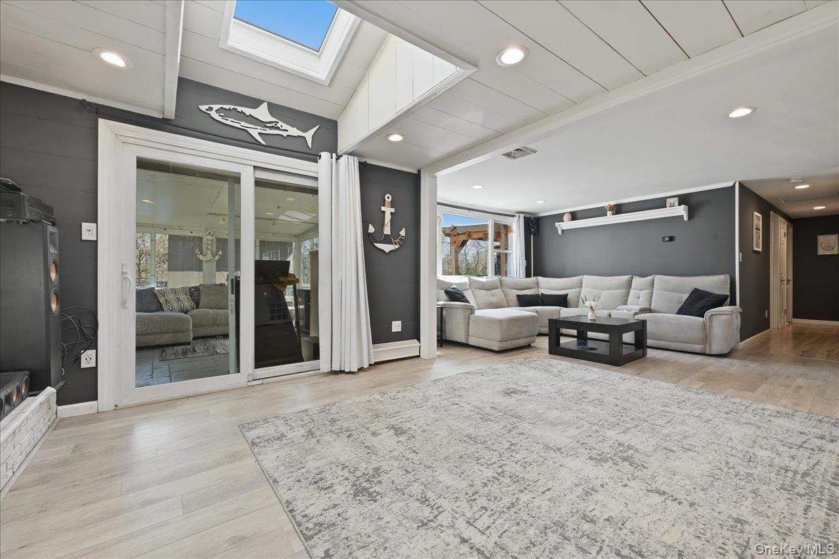 #13 photo, 1085 Sipp Avenue, מחוז סאפוק Medford , NY 11763