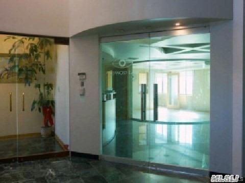 #13 photo, 136-40 39 Avenue, फ्लशिंग Flushing , NY 11354