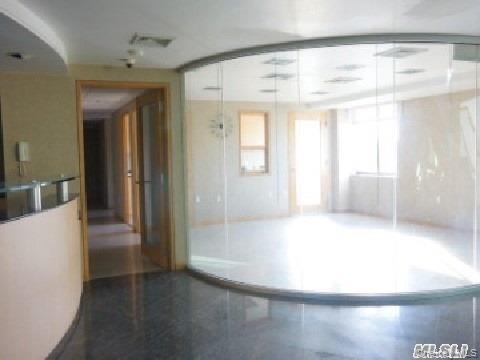 #2 photo, 136-40 39 Avenue, फ्लशिंग Flushing , NY 11354