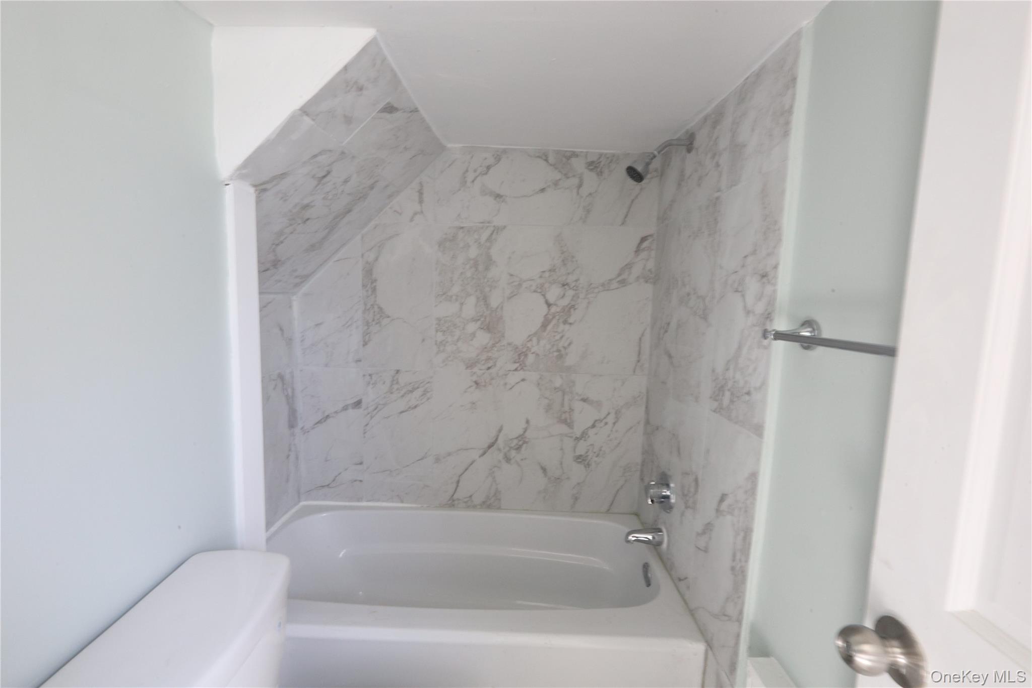 #4 photo, 22 Virginia Avenue, নাসাউ কাউন্টি Hempstead , NY 11550