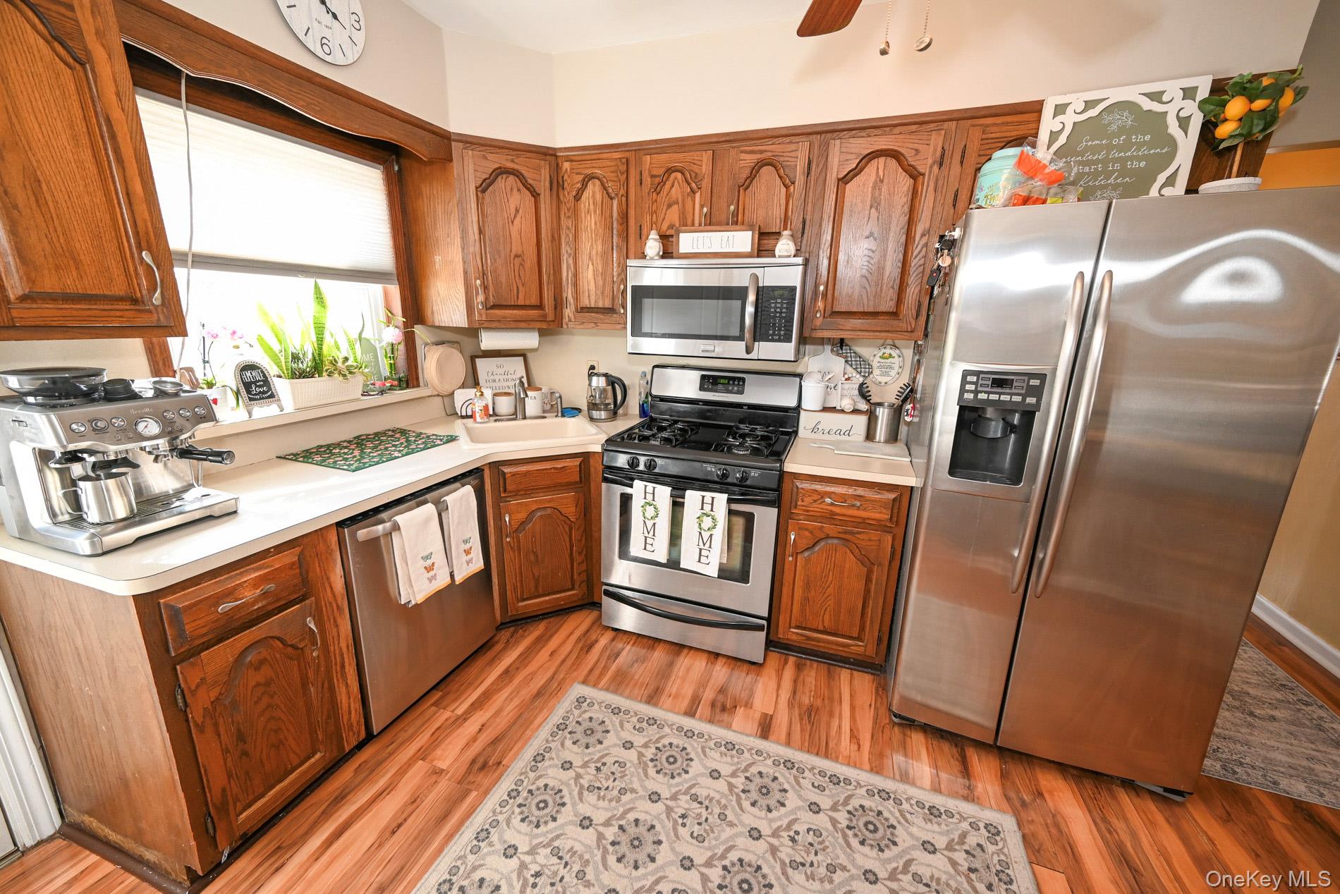 #5 photo, 380 Doris Avenue, 롱 아일랜드 Franklin Square , NY 11010