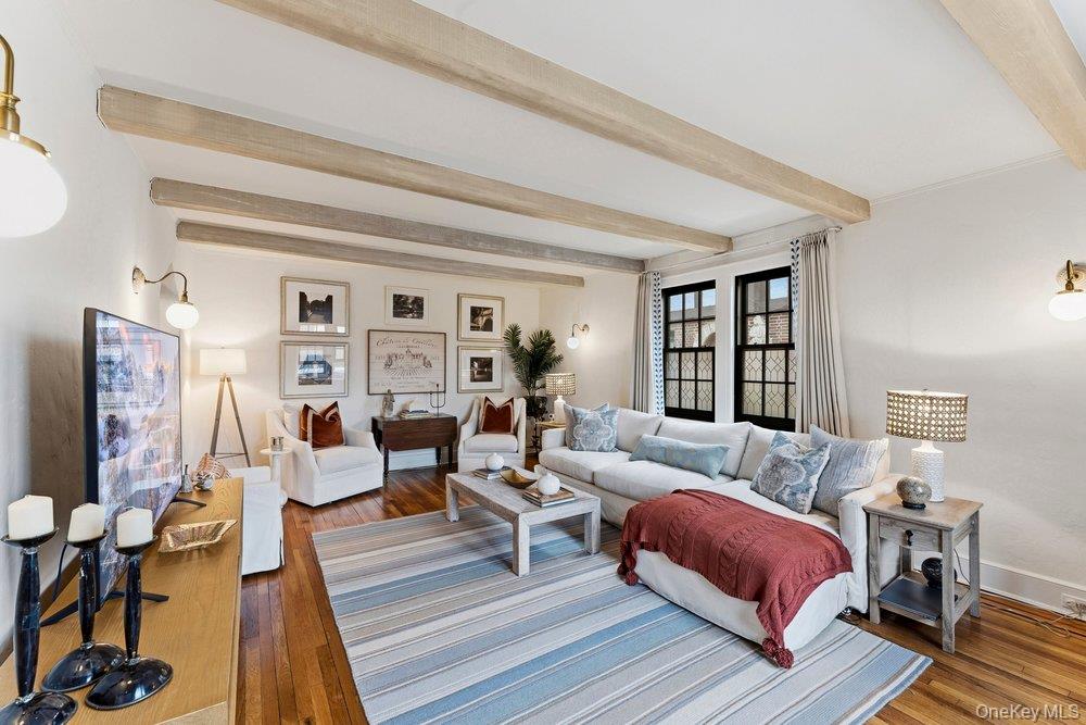 #4 photo, 35-05 167th Street, फ्लशिंग Flushing , NY 11358